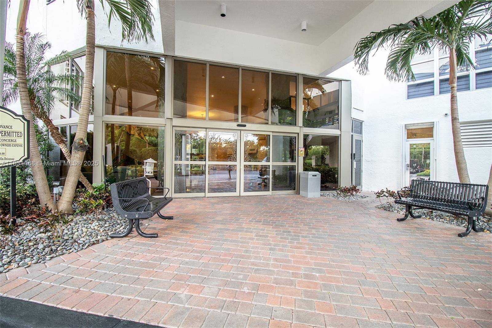 Aventura, FL 33180,3500 Mystic Pointe Dr #1908
