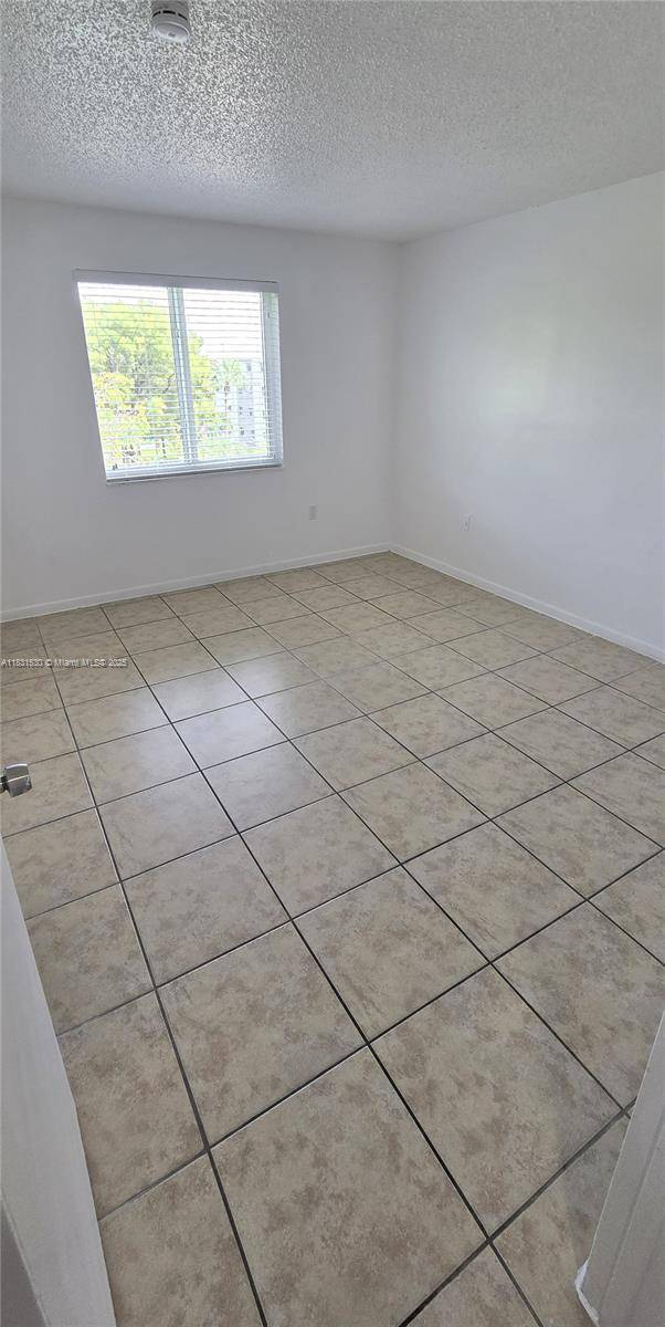Cutler Bay, FL 33157,10900 SW 196th St #420