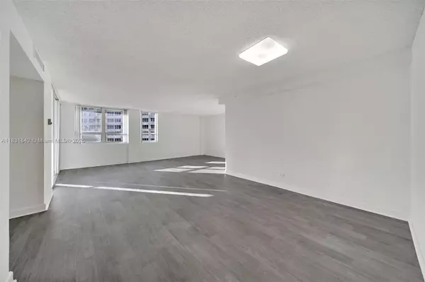 Miami Beach, FL 33139,1500 Bay Rd #S-0568