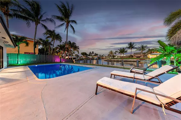 Pompano Beach, FL 33060,380 SE 1st Ter