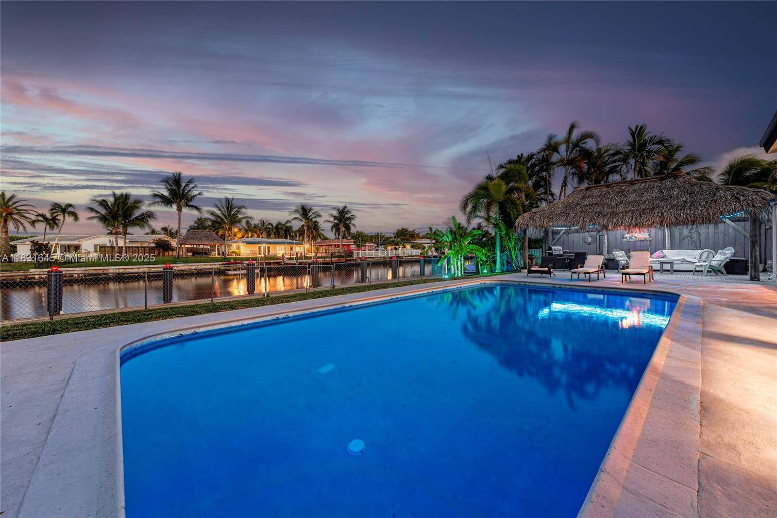 380 SE 1st Ter, Pompano Beach, FL 33060