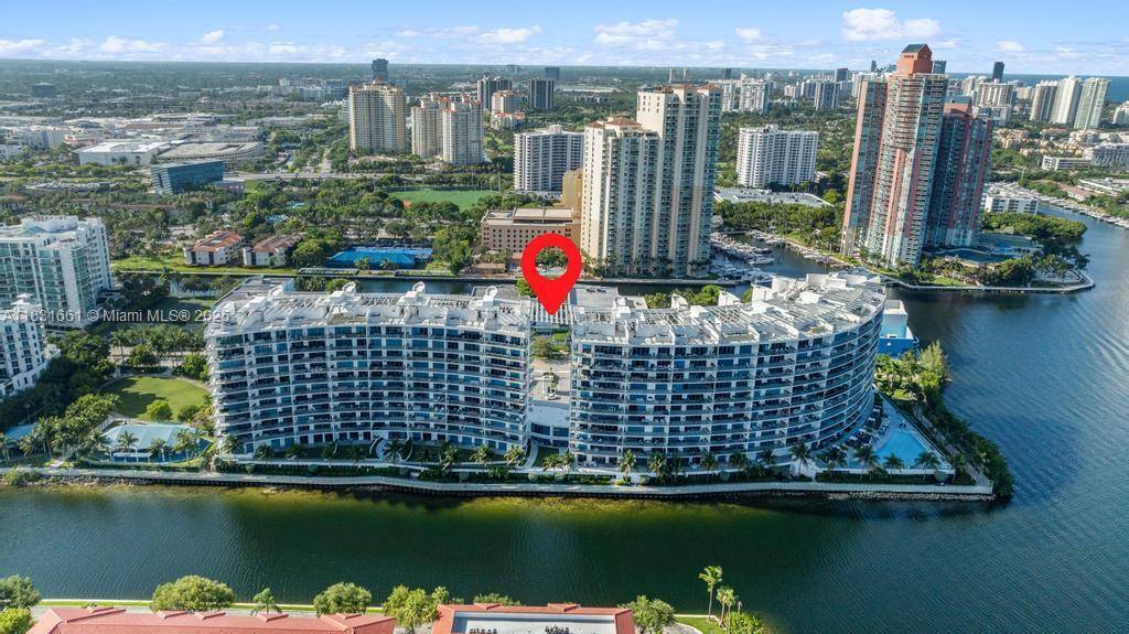 Aventura, FL 33180,3250 NE 188th St #904