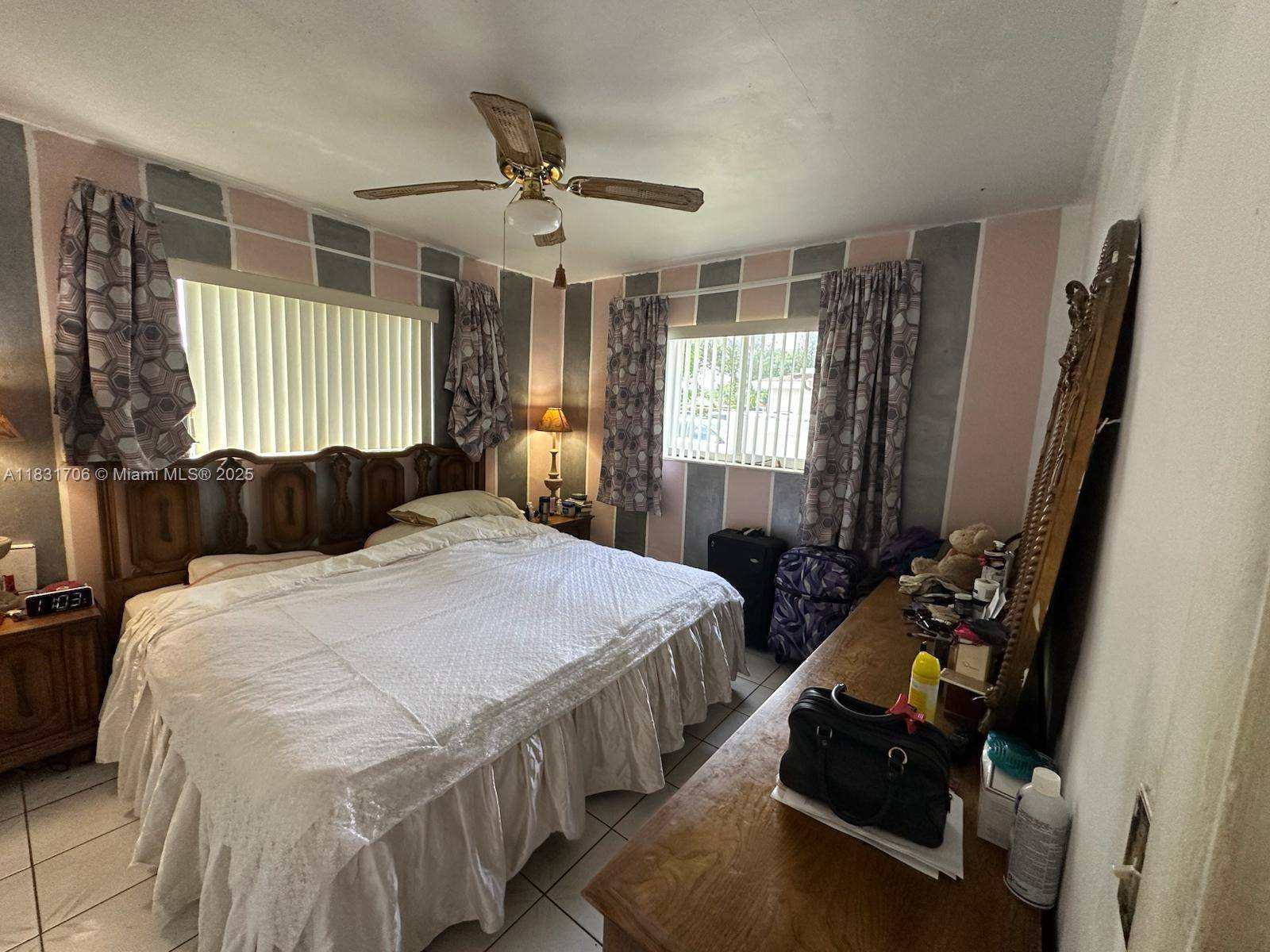 Hollywood, FL 33021,2400 N 57th Way