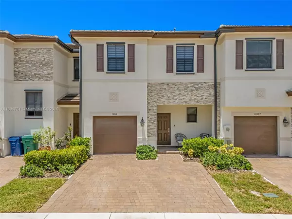 10111 SW 231st Ln, Miami, FL 33190