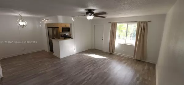 Fort Lauderdale, FL 33308,3061 NE 49th St #10