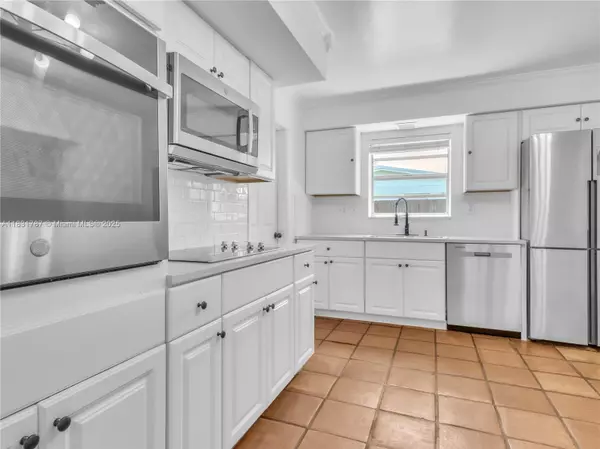 Miami, FL 33173,10015 SW 85th Ter