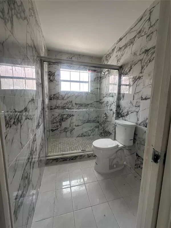 Hialeah, FL 33018,3108 W 73rd Pl #3108