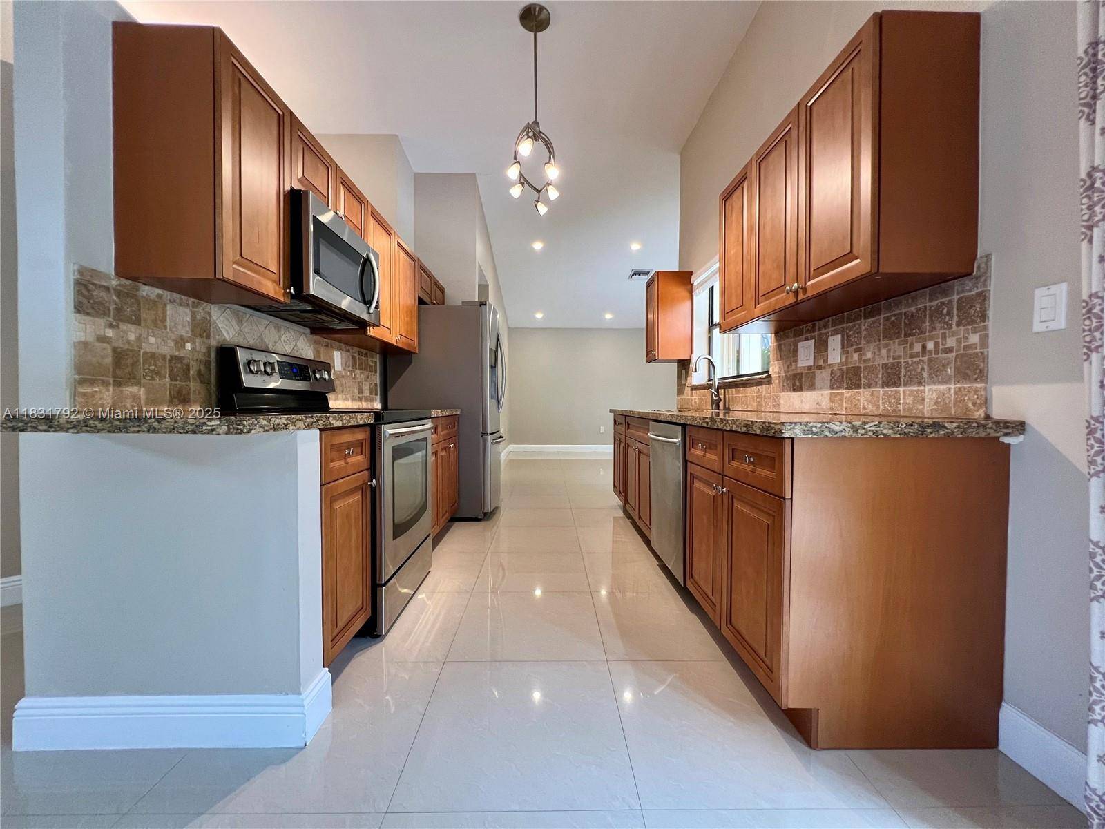 Miami, FL 33186,10724 SW 117th Ct