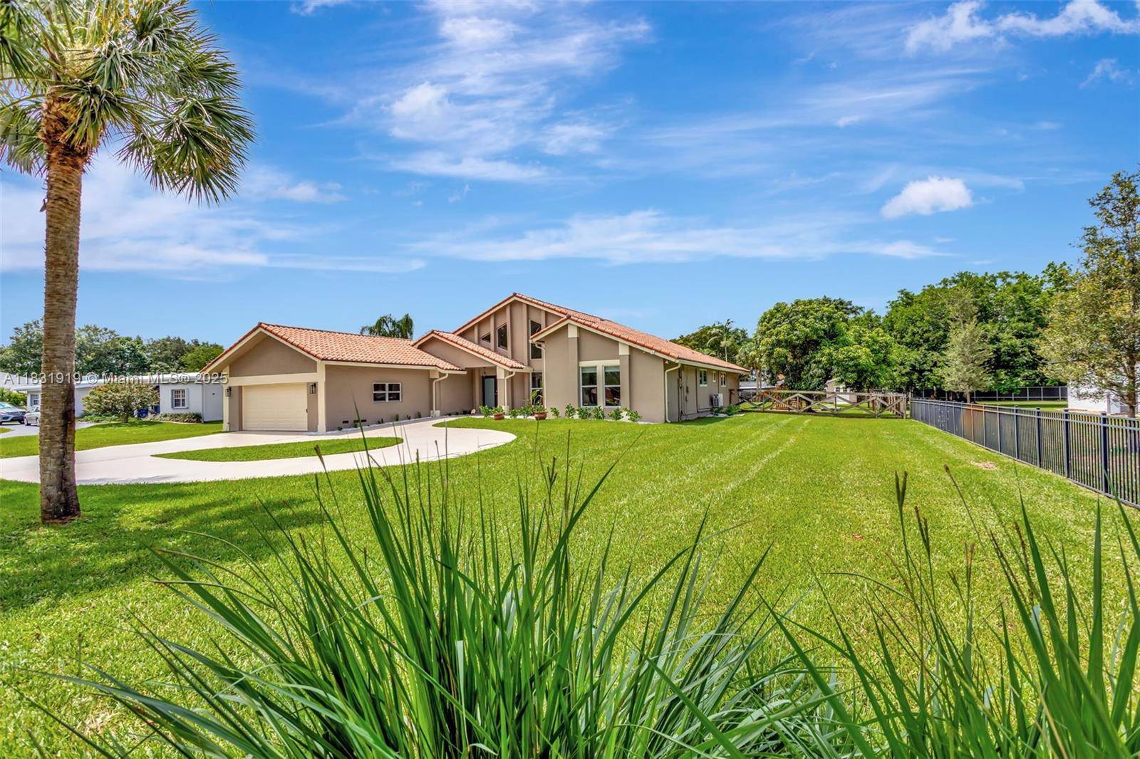 Davie, FL 33325,14100 SW 21st St