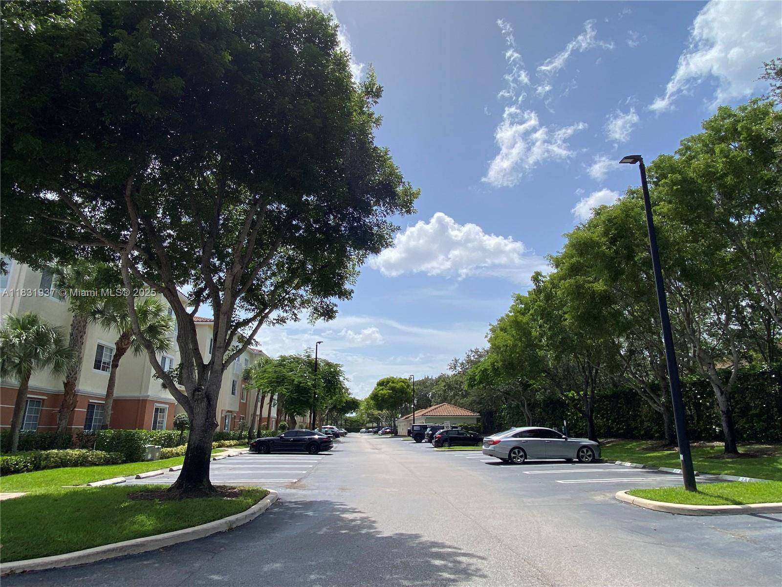 West Palm Beach, FL 33411,9825 Baywinds Dr #1103