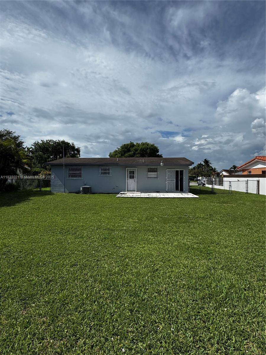 Miami, FL 33173,10721 SW 64th St ##
