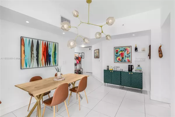 Miami Beach, FL 33140,5970 Indian Creek Dr #502