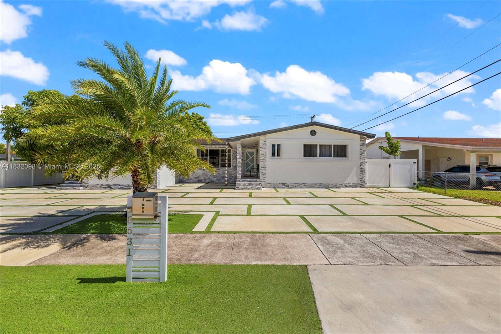 8631 SW 16th Ter, Miami, FL 33155