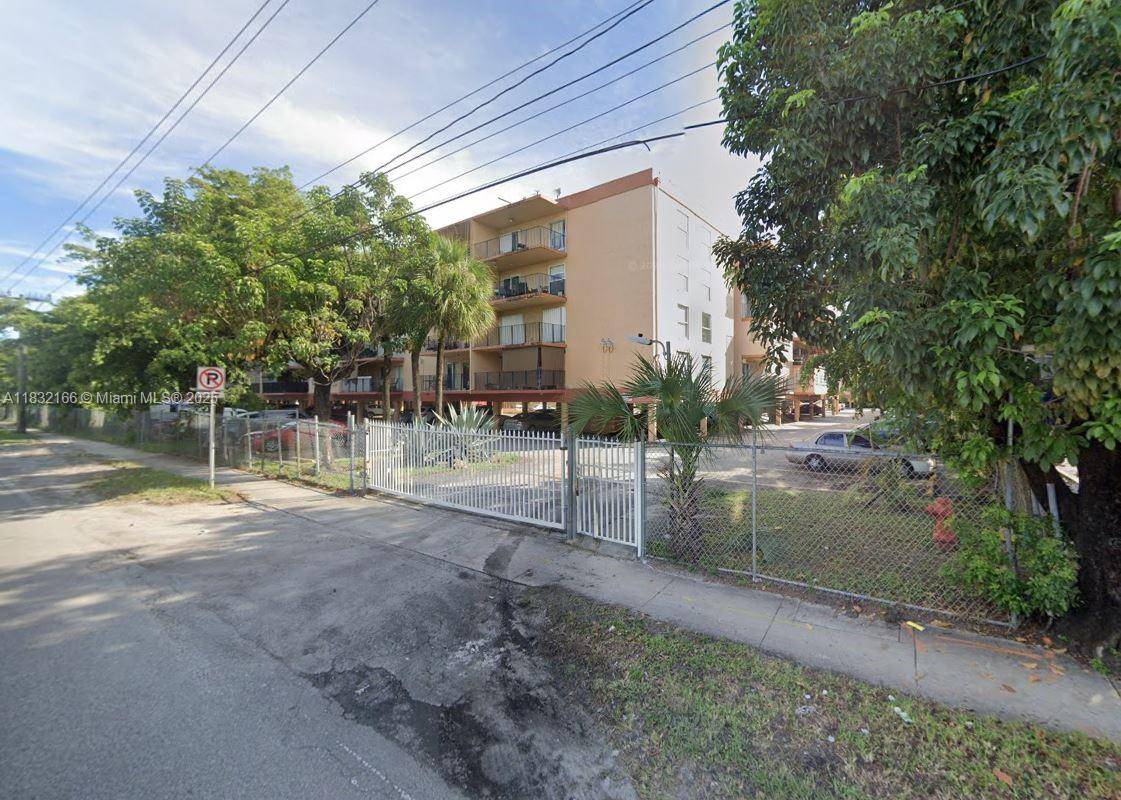 1910 W 56th St #3321, Hialeah, FL 33012