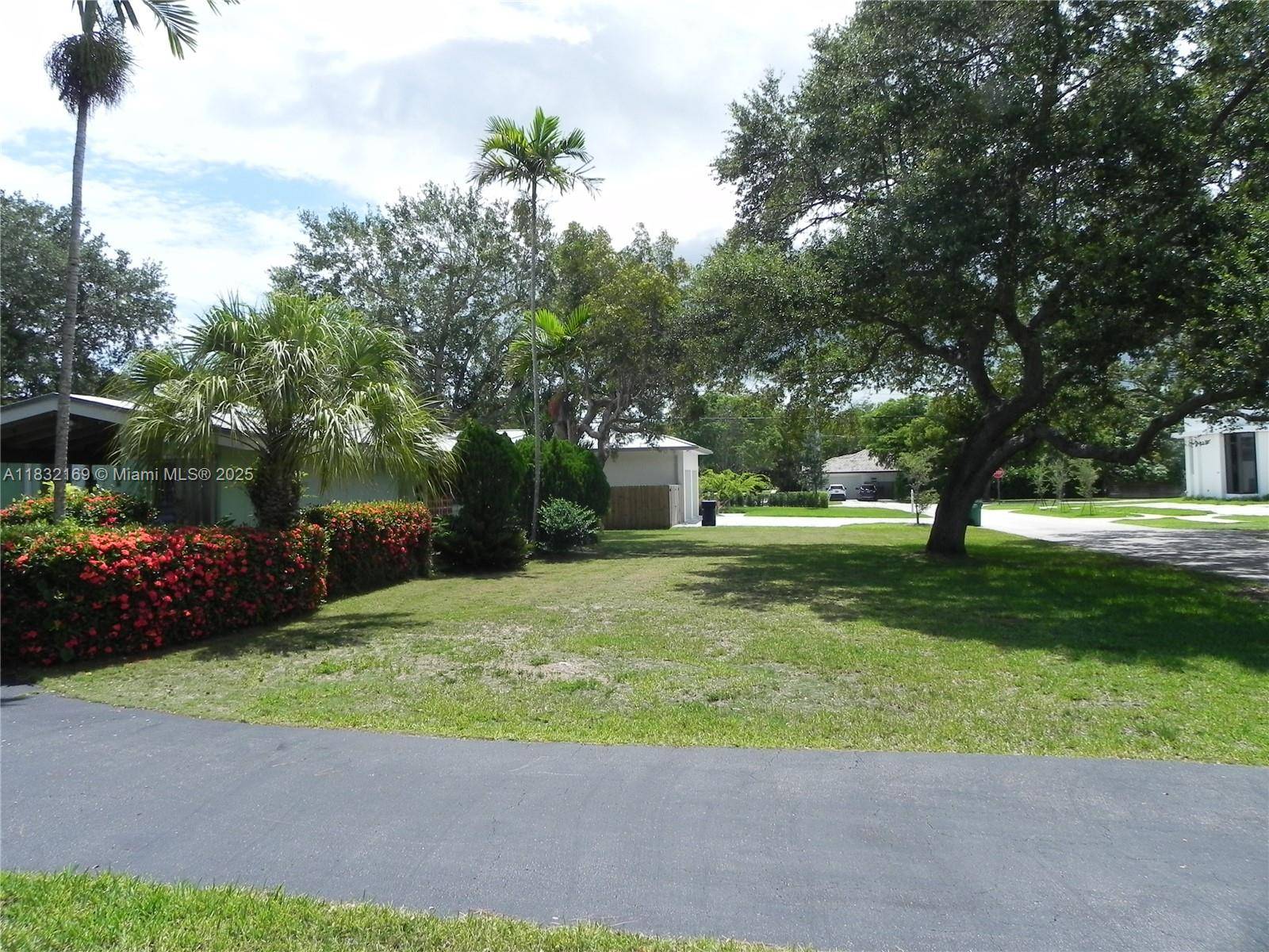 Miami, FL 33156,8225 SW 97th St