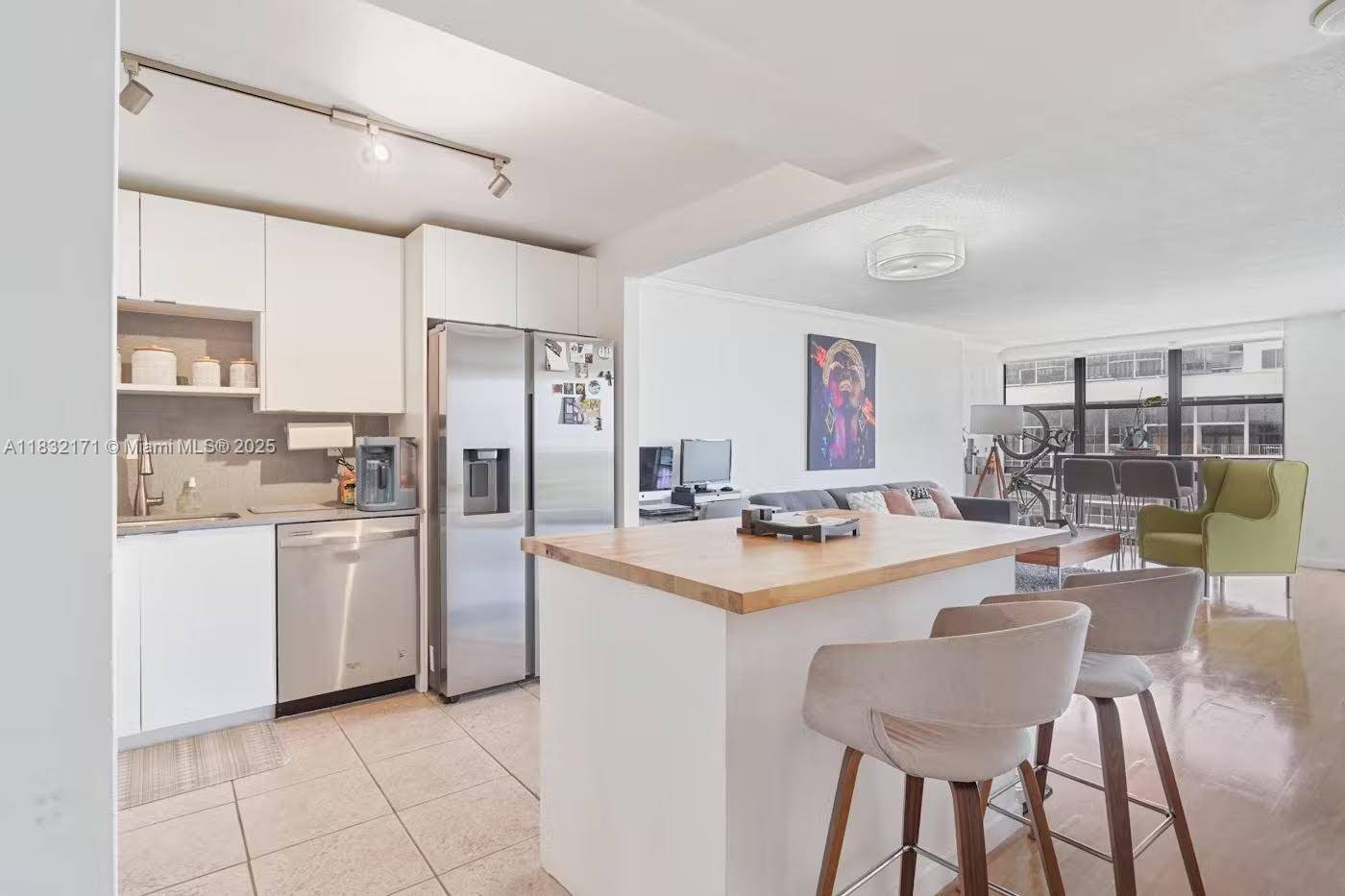1901 Brickell Ave #B1706, Miami, FL 33129