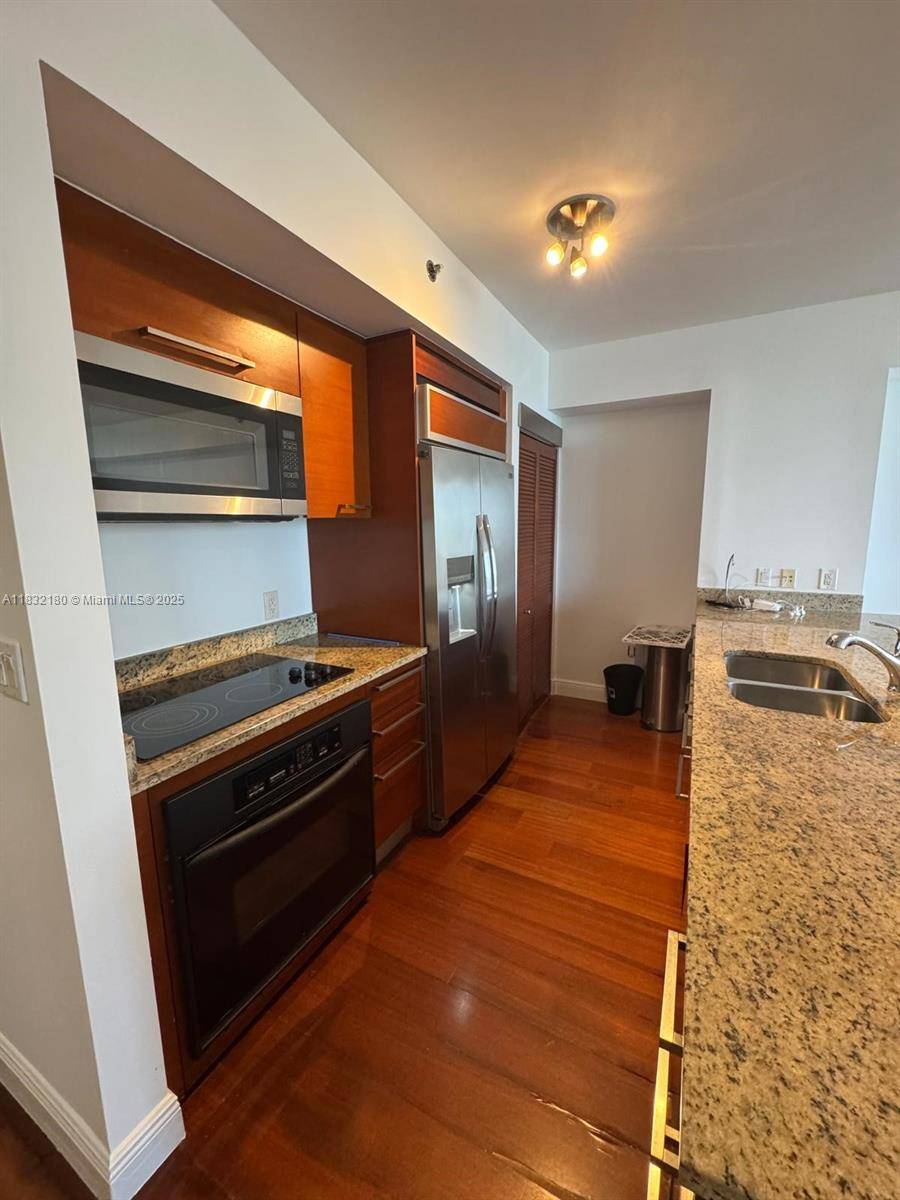 Hallandale Beach, FL 33009,1830 S Ocean Dr #1409