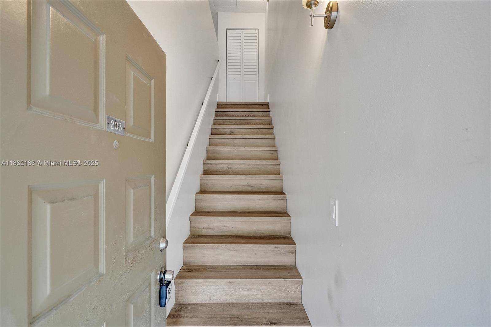 Pompano Beach, FL 33069,303 Gardens Dr #203