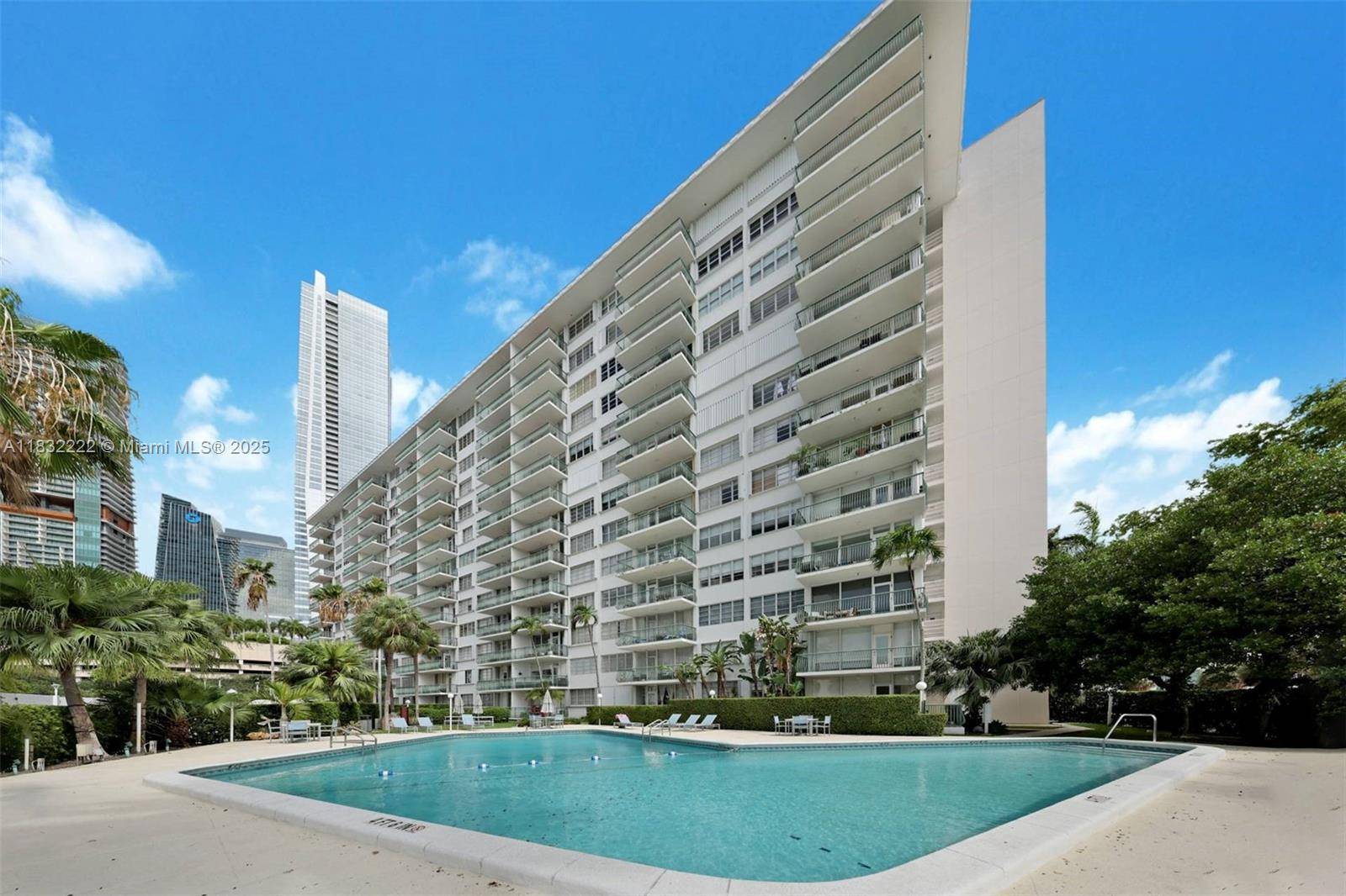 Miami, FL 33131,1408 Brickell Bay Dr #1114