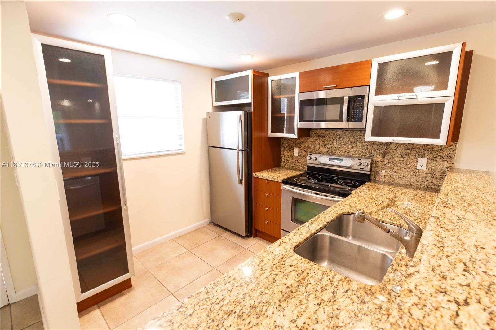 100 Edgewater Dr #336, Coral Gables, FL 33133
