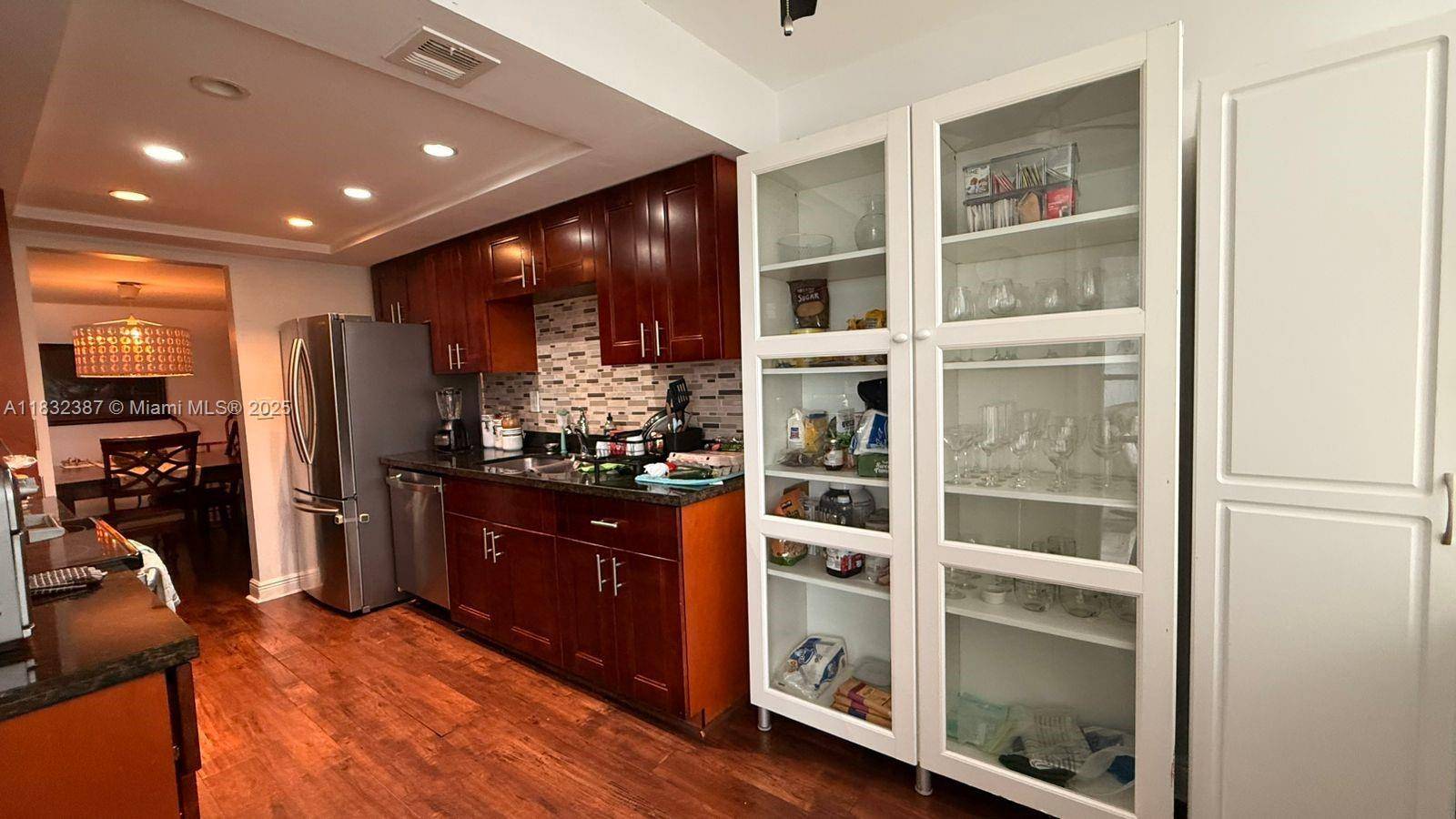 Aventura, FL 33160,18031 Biscayne Blvd #904