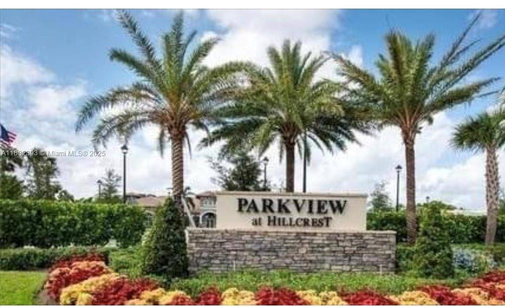 Hollywood, FL 33021,1280 Eucalyptus Dr #4