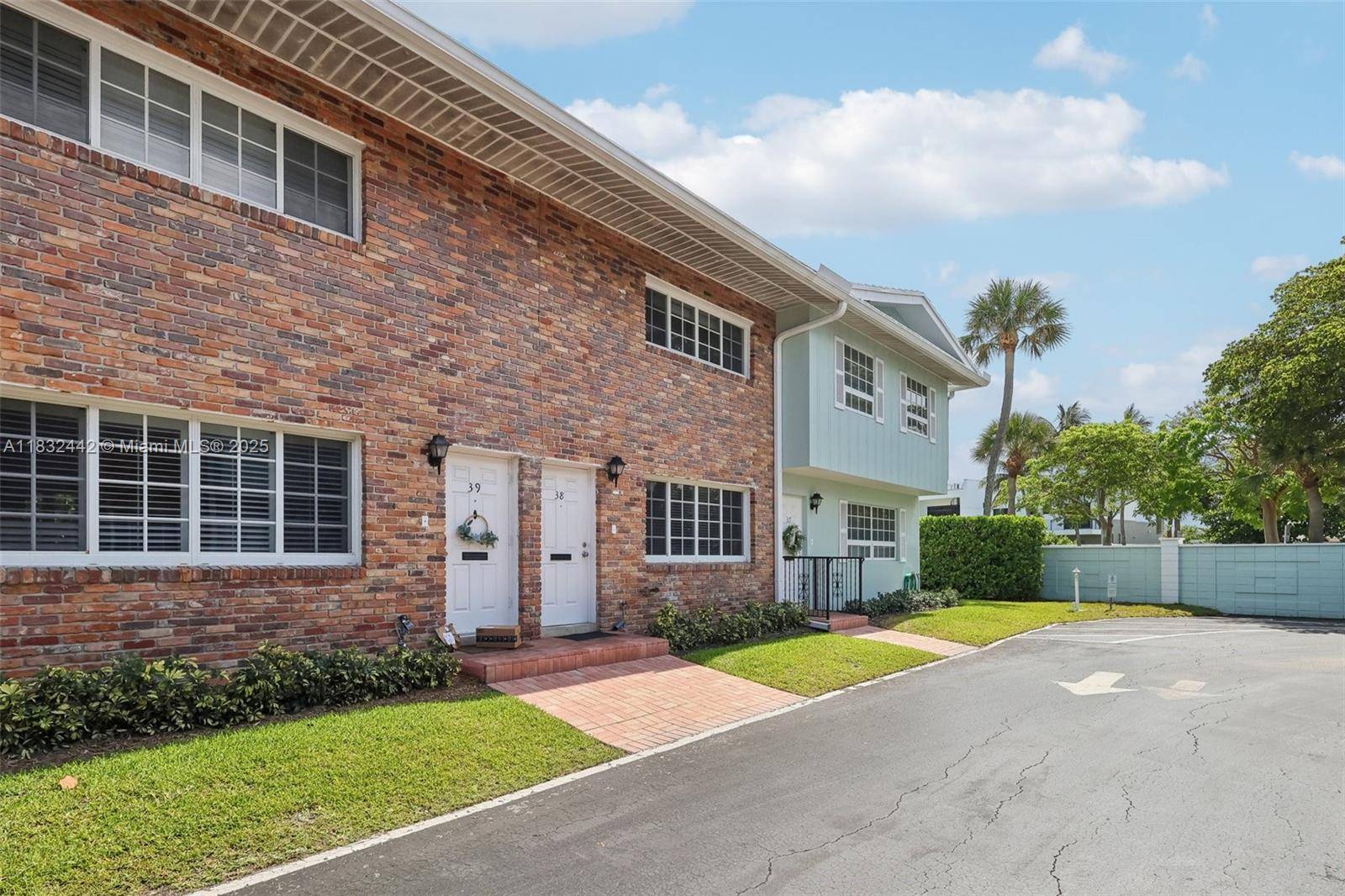 Lauderdale By The Sea, FL 33308,5400 N Ocean Blvd #38