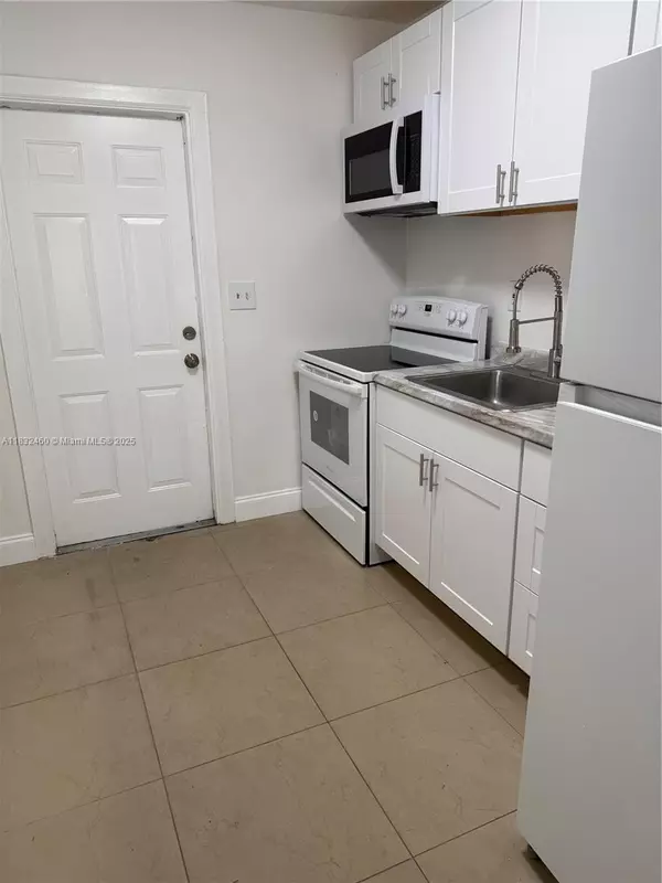 2736 NW 15th Ct #2, Fort Lauderdale, FL 33311