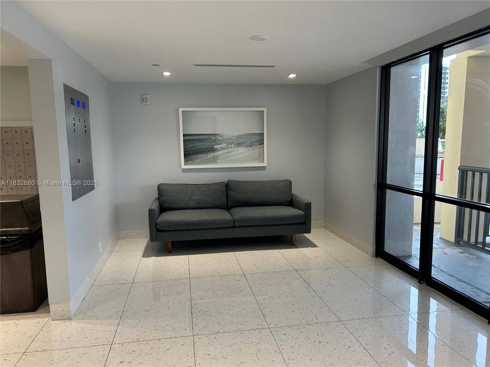 Aventura, FL 33180,20335 W Country Club Dr #1602