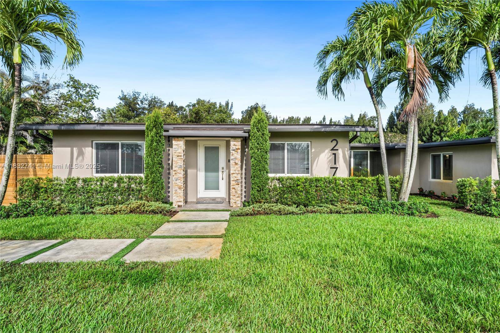 Plantation, FL 33317,217 E Acre Dr