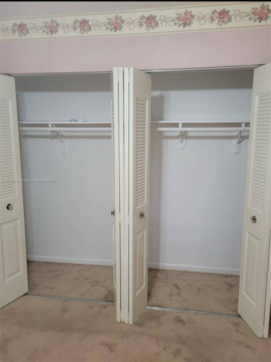 Hialeah, FL 33012,1900 W 54th St #201