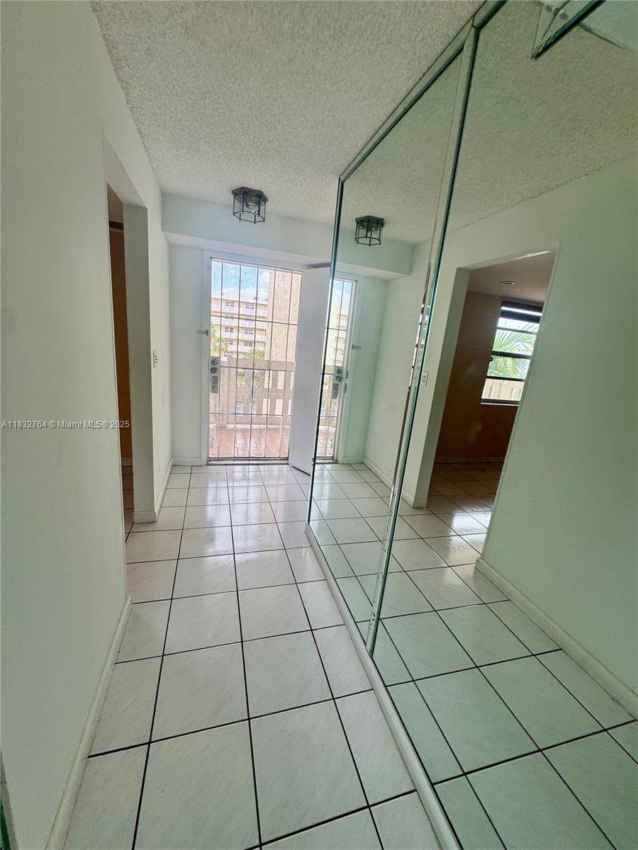 Dania Beach, FL 33004,401 SE 3rd St #405