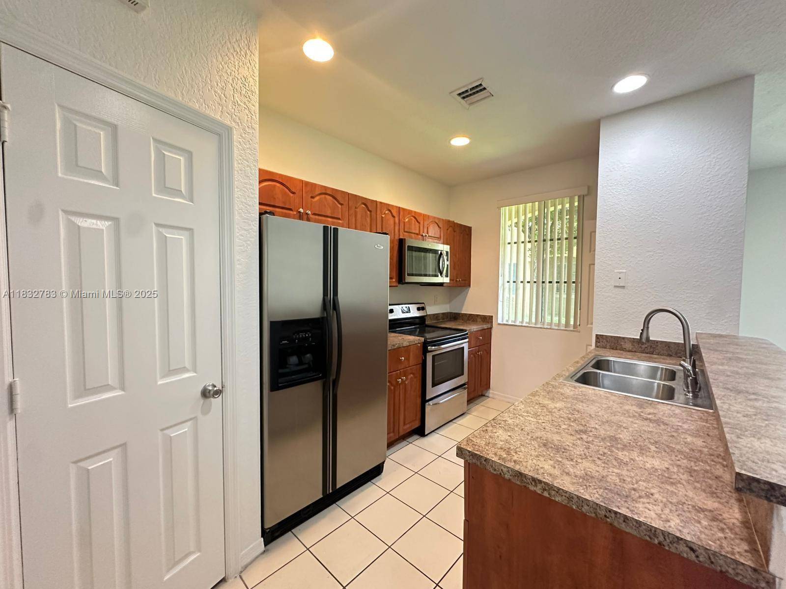 6055 SW 19th Ct #6055, North Lauderdale, FL 33068