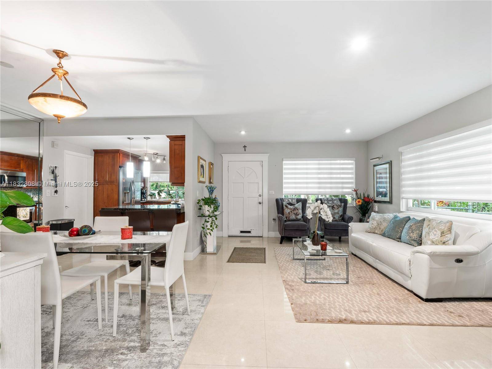 Coral Gables, FL 33134,826 Messina Ave