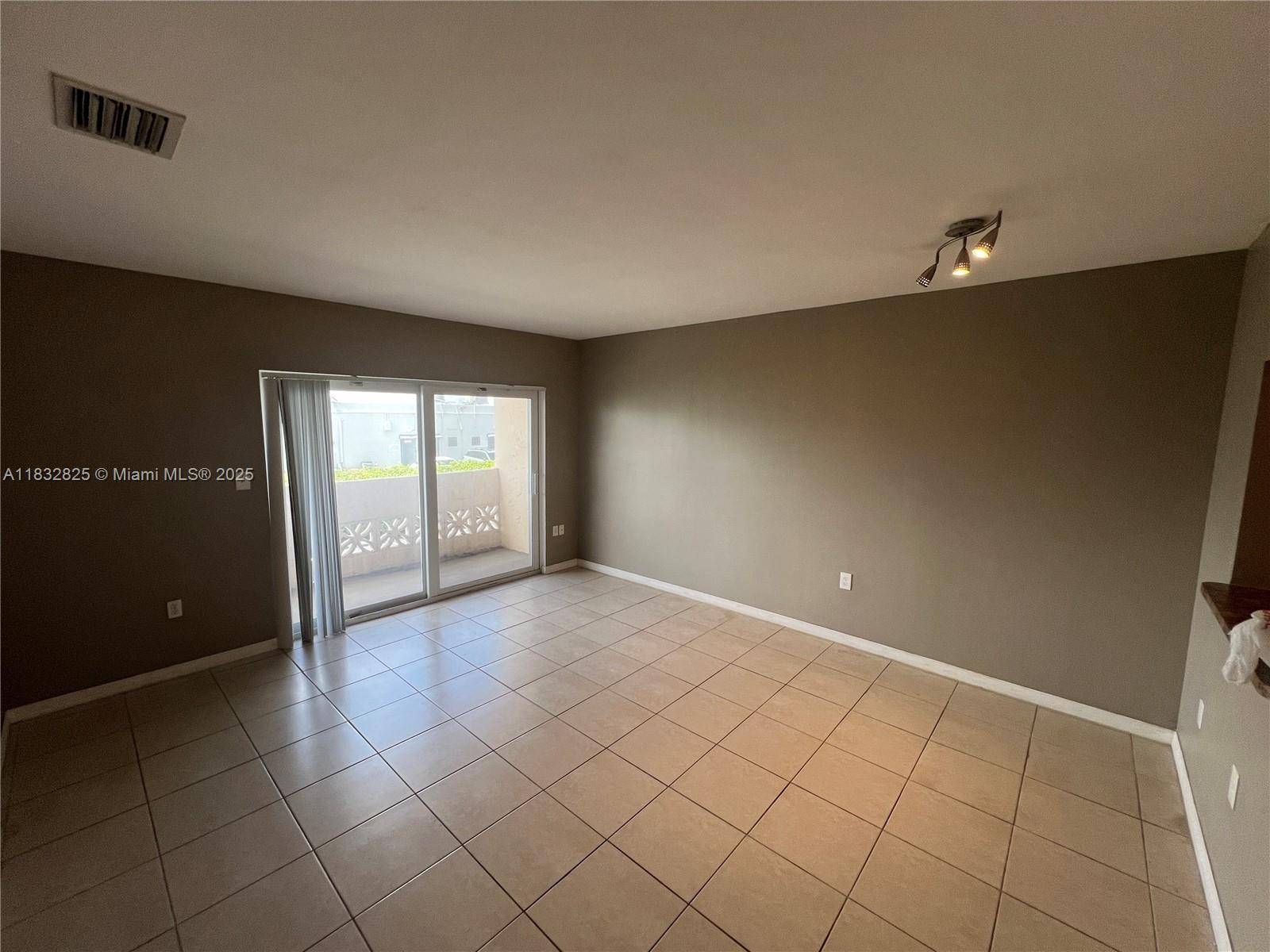 Palmetto Bay, FL 33176,14500 SW 88th Ave #245