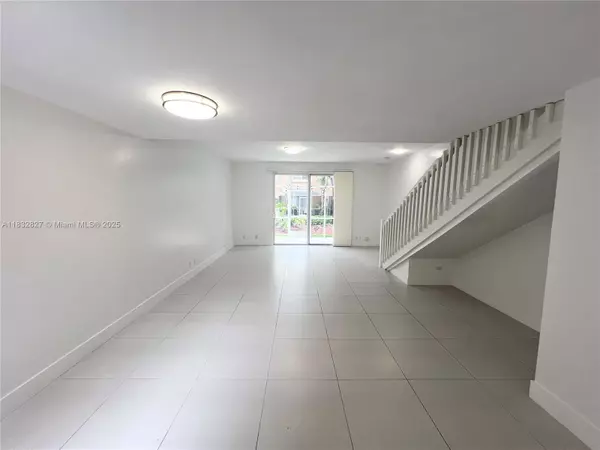Weston, FL 33327,1524 Coronado Rd #5-35