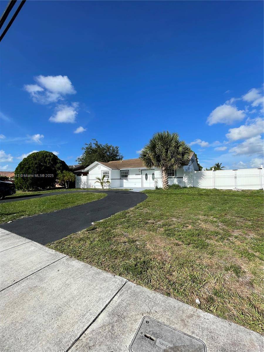 Miami Gardens, FL 33055,20189 NW 47th Ave