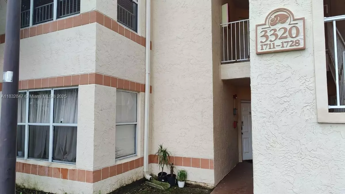 Margate, FL 33063,3320 N Pinewalk Dr N #1715