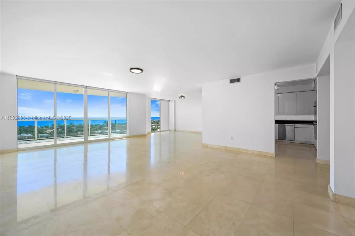 Aventura, FL 33180,20201 E Country Club Dr #1502