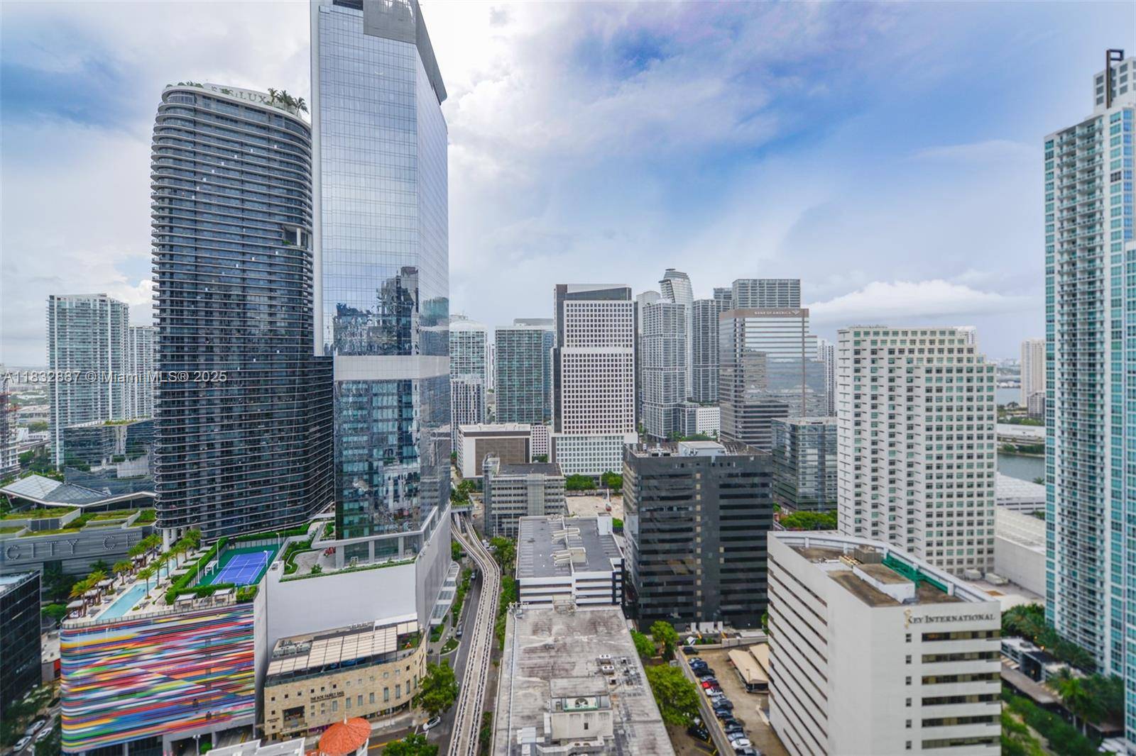 Miami, FL 33131,1010 Brickell Ave #3311
