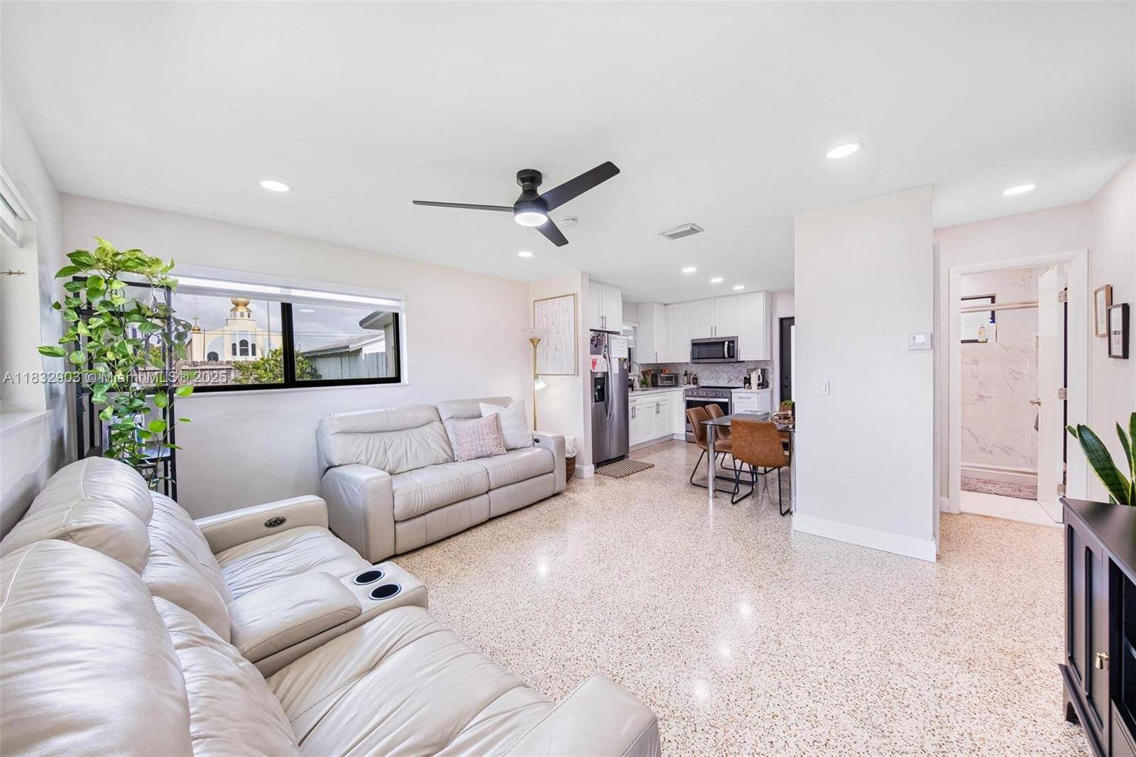 30 NW 56th Ct #32, Miami, FL 33126