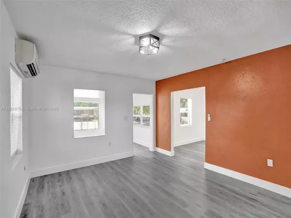 Fort Lauderdale, FL 33315,2720 SW 13th Ave