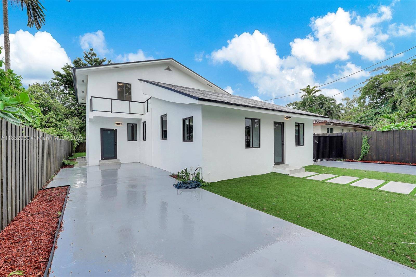 Miami, FL 33134,972 SW 44th Ave