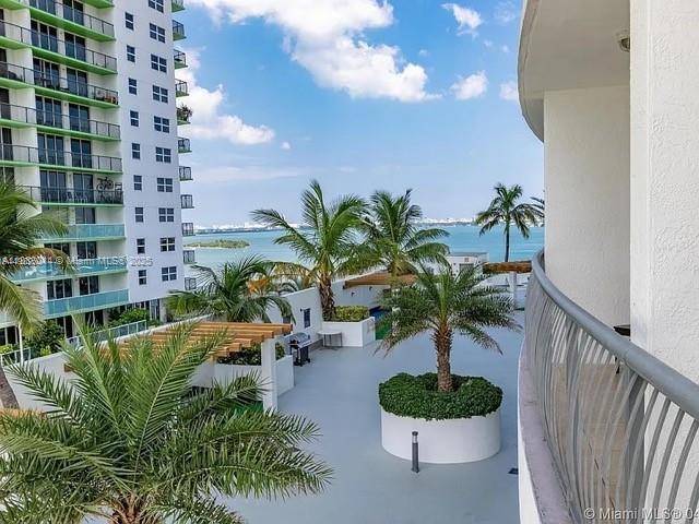 Miami, FL 33132,1750 N Bayshore Dr #1215