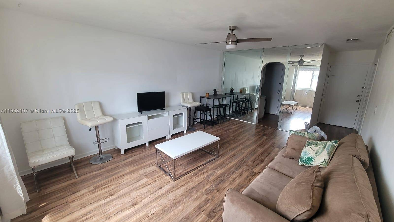 1821 NE 62nd St #405, Fort Lauderdale, FL 33308