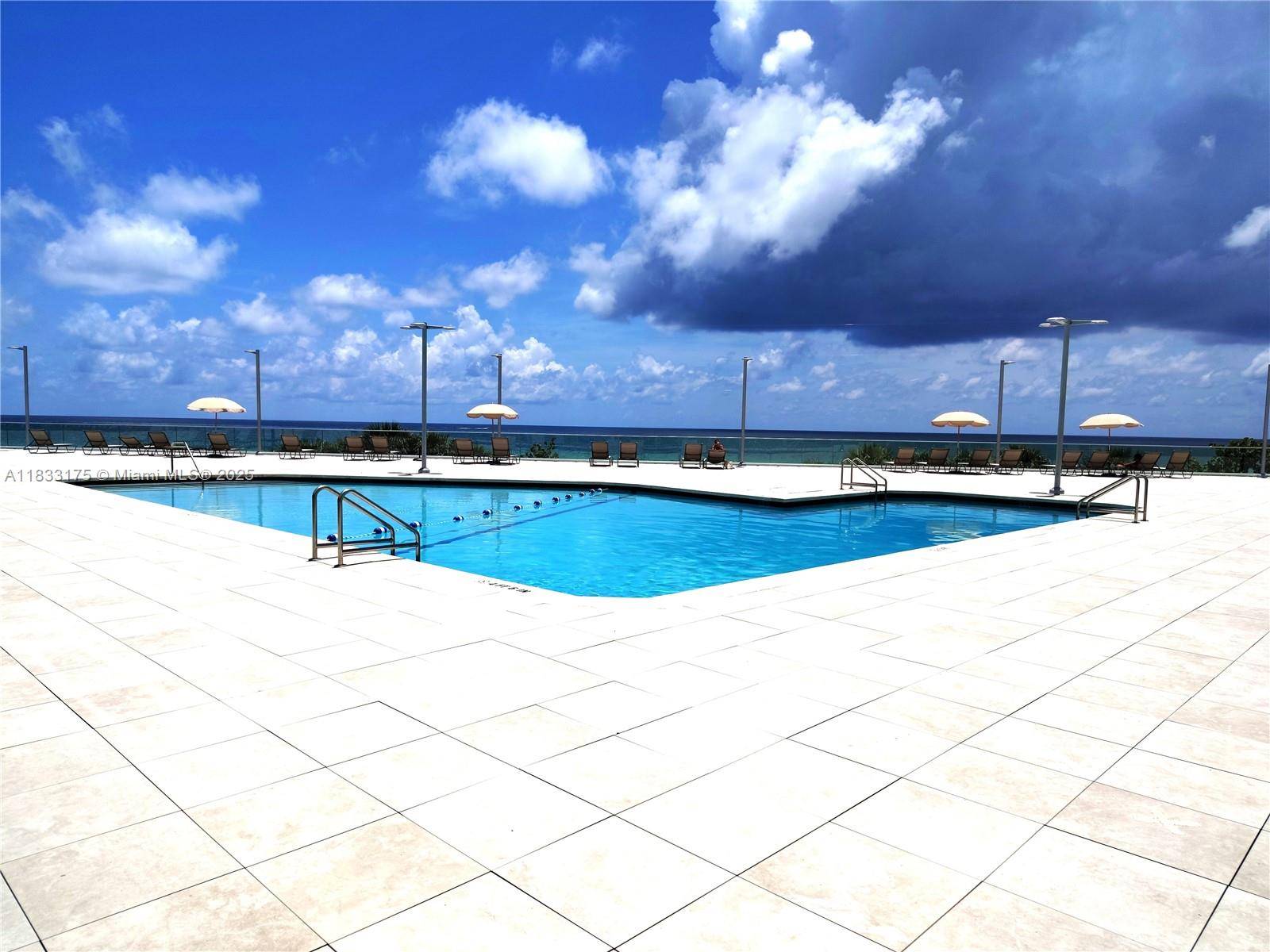 Miami Beach, FL 33141,7135 Collins Ave #1836