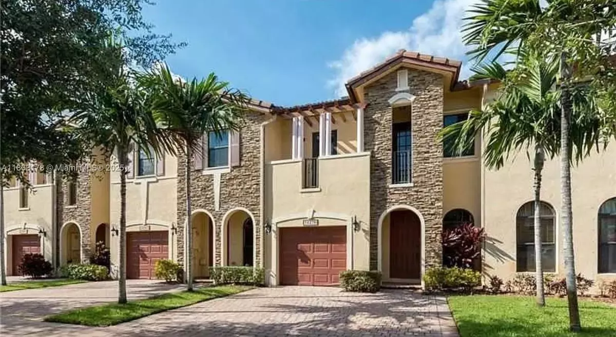 Doral, FL 33172,10279 NW 30th Ter #10279