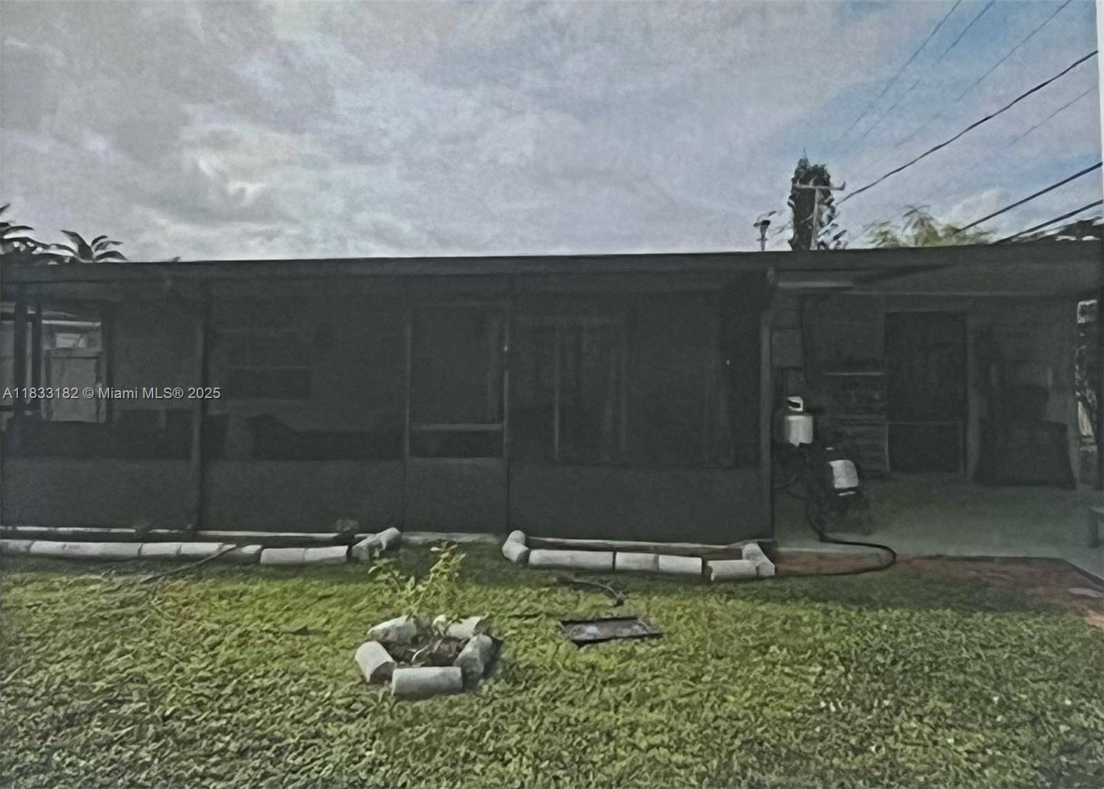 North Miami, FL 33168,12625 NW 1st Ct