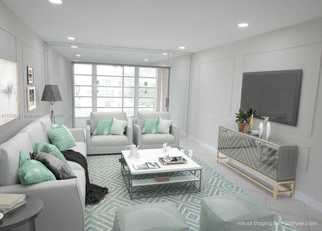 Sunrise, FL 33322,8891 Sunrise Lakes Blvd #308