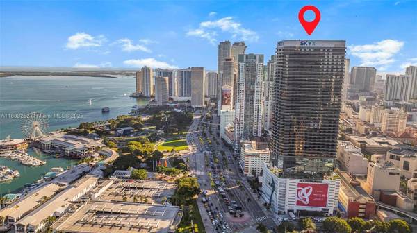 398 NE 5th St #4502, Miami, FL 33132